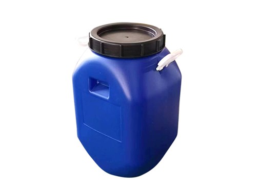 塑料桶生產(chǎn)廠家，10升塑料桶正在生產(chǎn)中